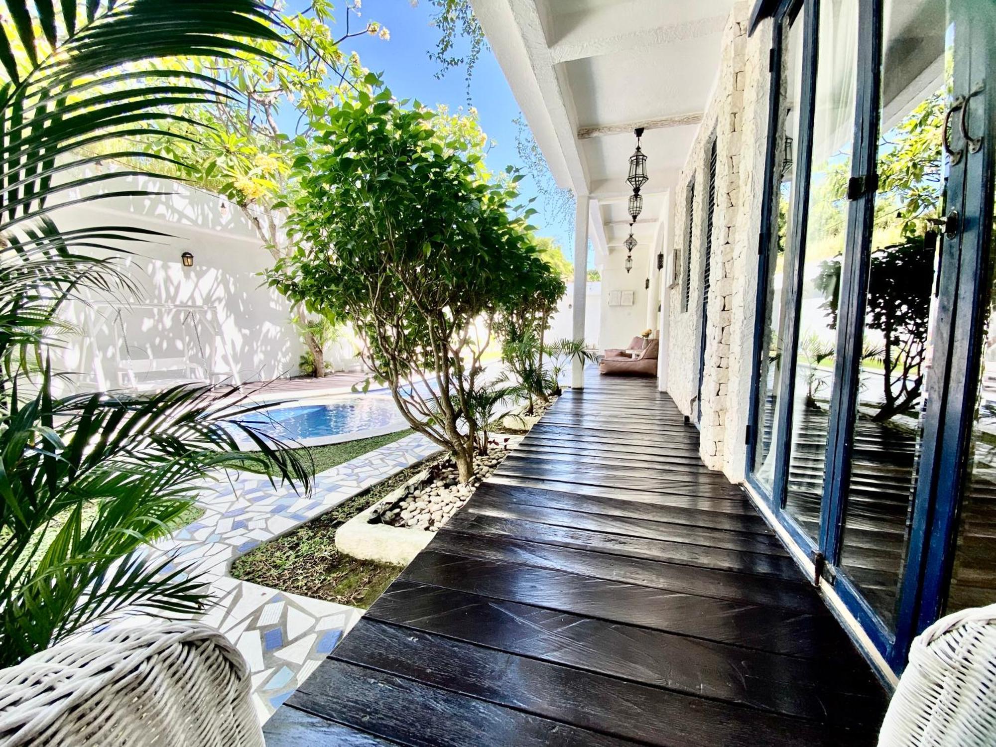 Tyche Luxury 4br Near Villa