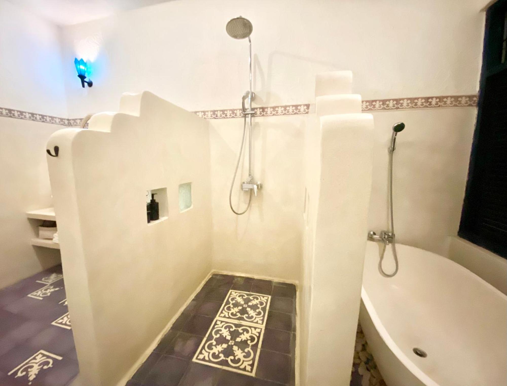 Tyche Luxury 4br Near Villa